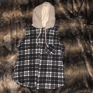 Sleeveless flannel 💙